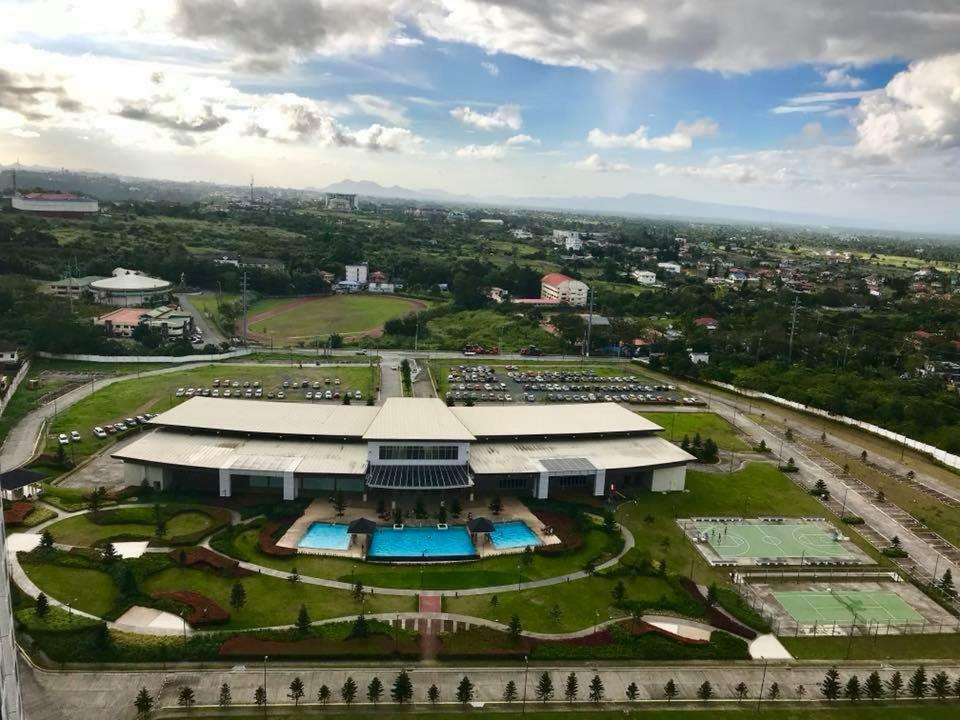 Sabina'S Place Wind Residences Tagaytay タガイタイ エクステリア 写真